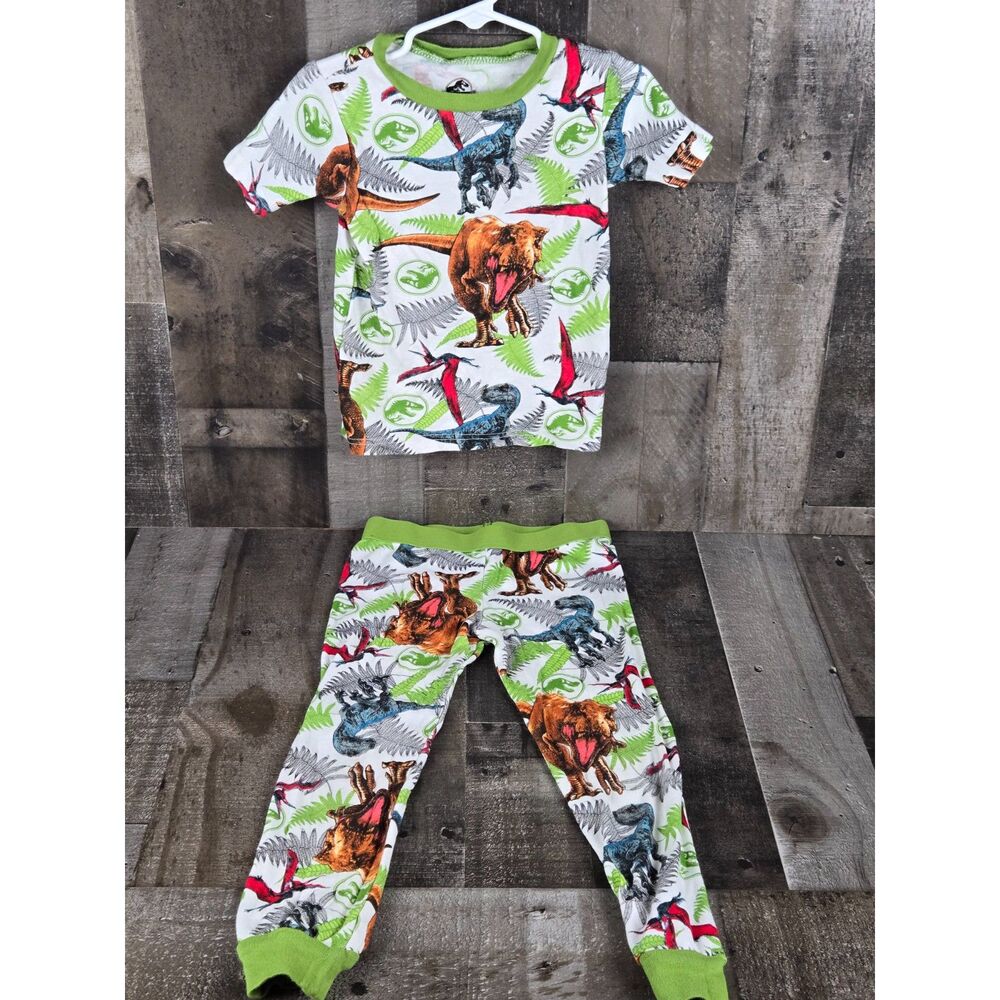 Jurassic Park Boys Pajamas 2 piece set Size 6 all over print